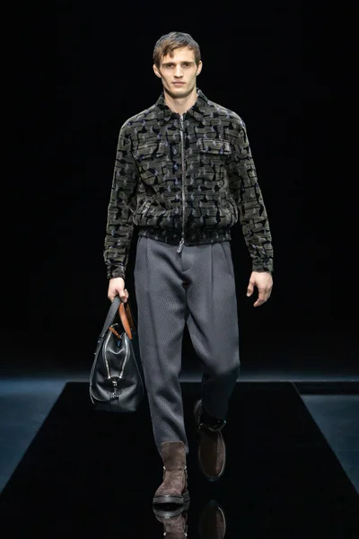 Look 5